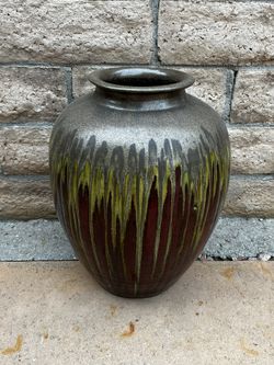 Elegant Vase 