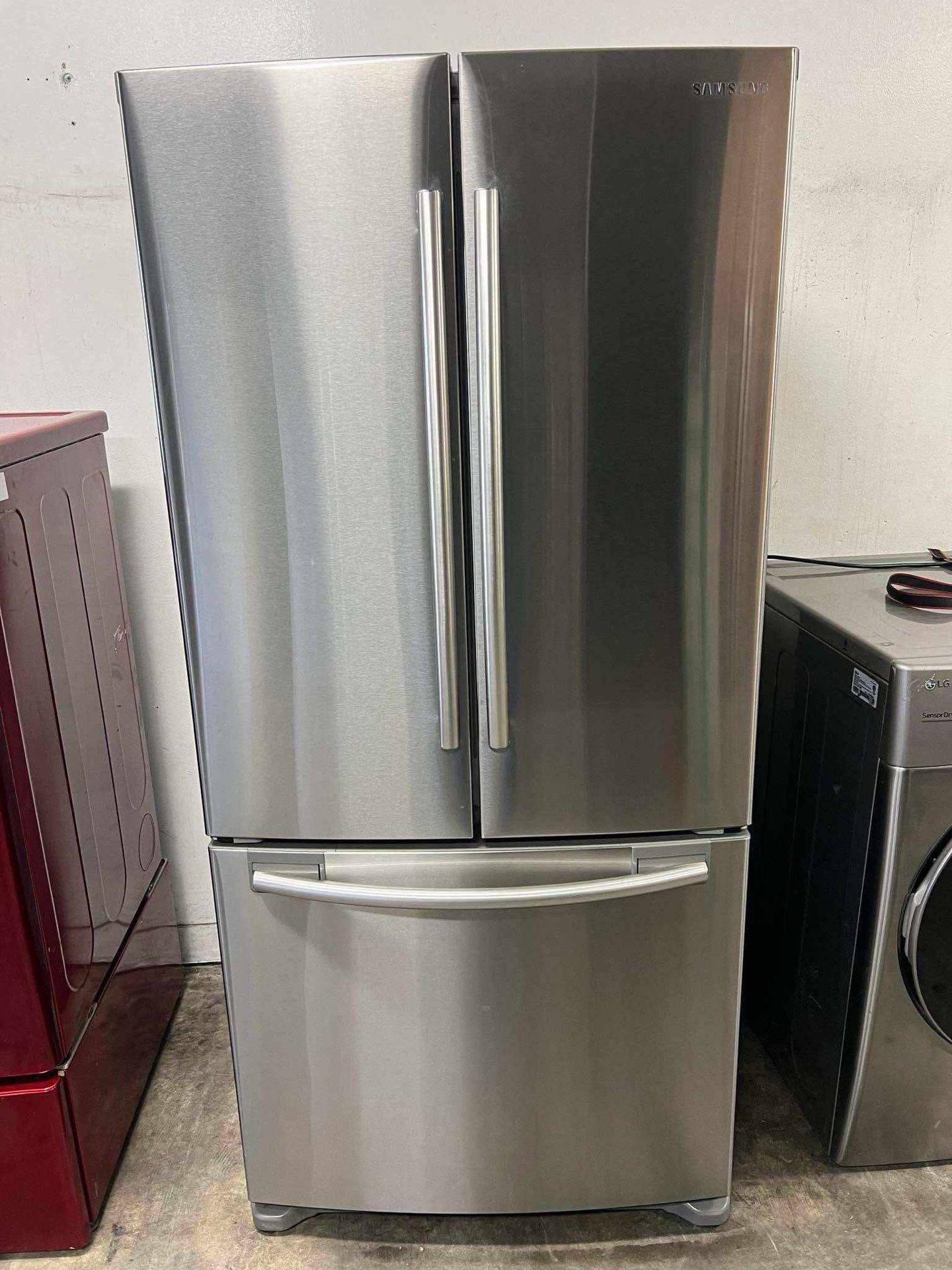 Refrigerator 33 Wide