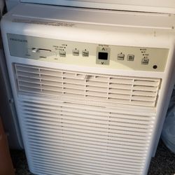 Frigidaire Casement AC / Window Slider AC 8,000 BTU