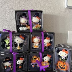 Hello Kitty Salt And Pepper Shakers