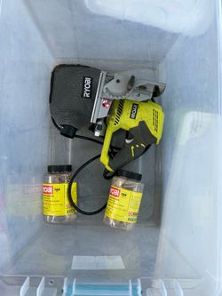 Bisket joiner with biskets