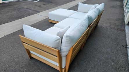 FREE DELIVERY!!! Inside Weather "Bondi" 4pc Modular Couch WHITE ($4.6K Retail...65% + OFF!!!)