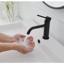 Black bathroom Faucet New In Box! Many Available!! Black And Nickel  F6BL $20