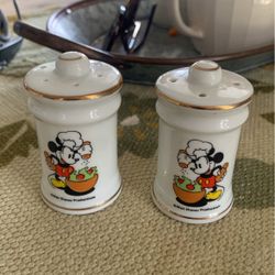 Vintage Micky and Minnie Mouse Salt And Pepper Shakers