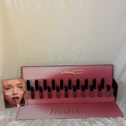 M·A·C x Depop 1 of 4 February 2026 Competition Prize Winners Powder Kiss 20 Piece Set