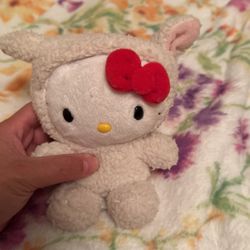 Hello Kitty Lamb 🐑 