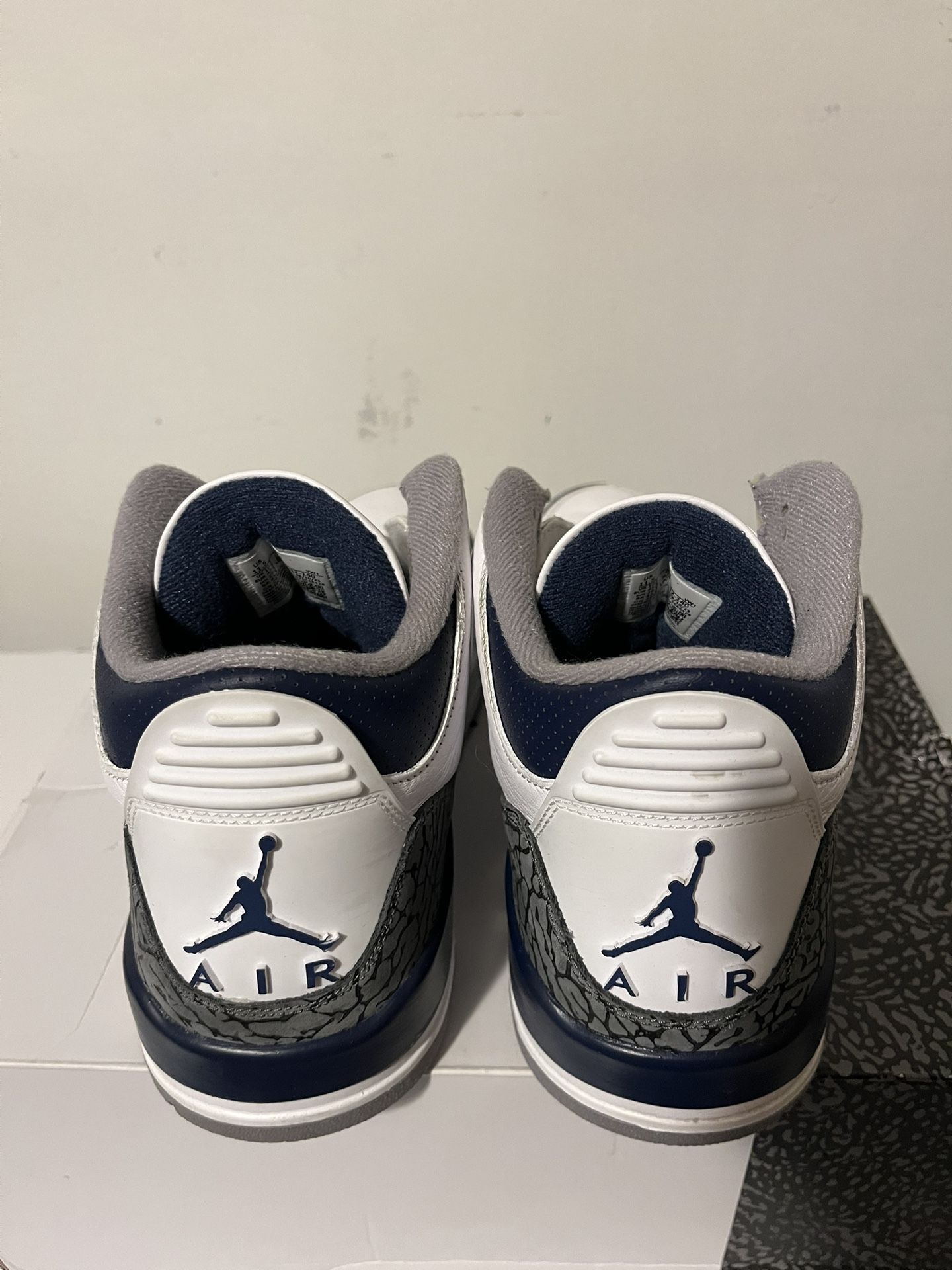 Jordan 3 Midnight Navy Size 11