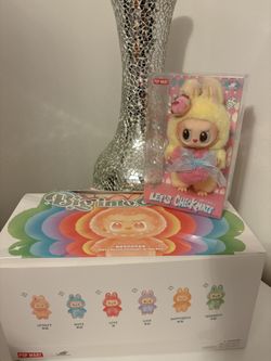 Authentic Popmart The Monsters Labubu Big Into Energy Case And Lets Checkmate Plush Pendent 