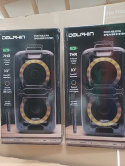 Let's party.  Loud karaoke 🎤 Bluetooth party speaker 🔊 by dolphin.  Double 10" woofers.