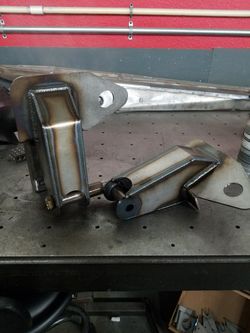 Universal equal length beam brackets f100 f150 ranger