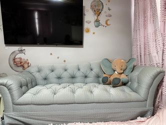 Chesterfield Sofa