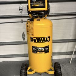 🚀 DeWalt Air Compressor 26 gal Ultra Quiet Portable