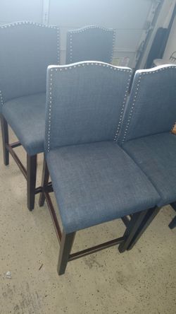 4 Chairs