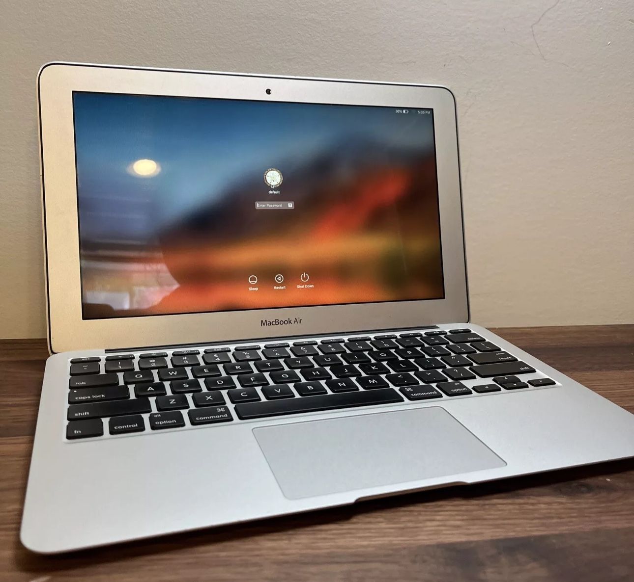 MacBook