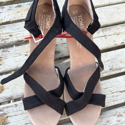 Toms Sandals - Size 8