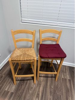Rattan style bar stool chairs