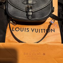 Louis Vuitton black cross body purse