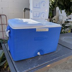 Good Condition Different Sizes Cooler 