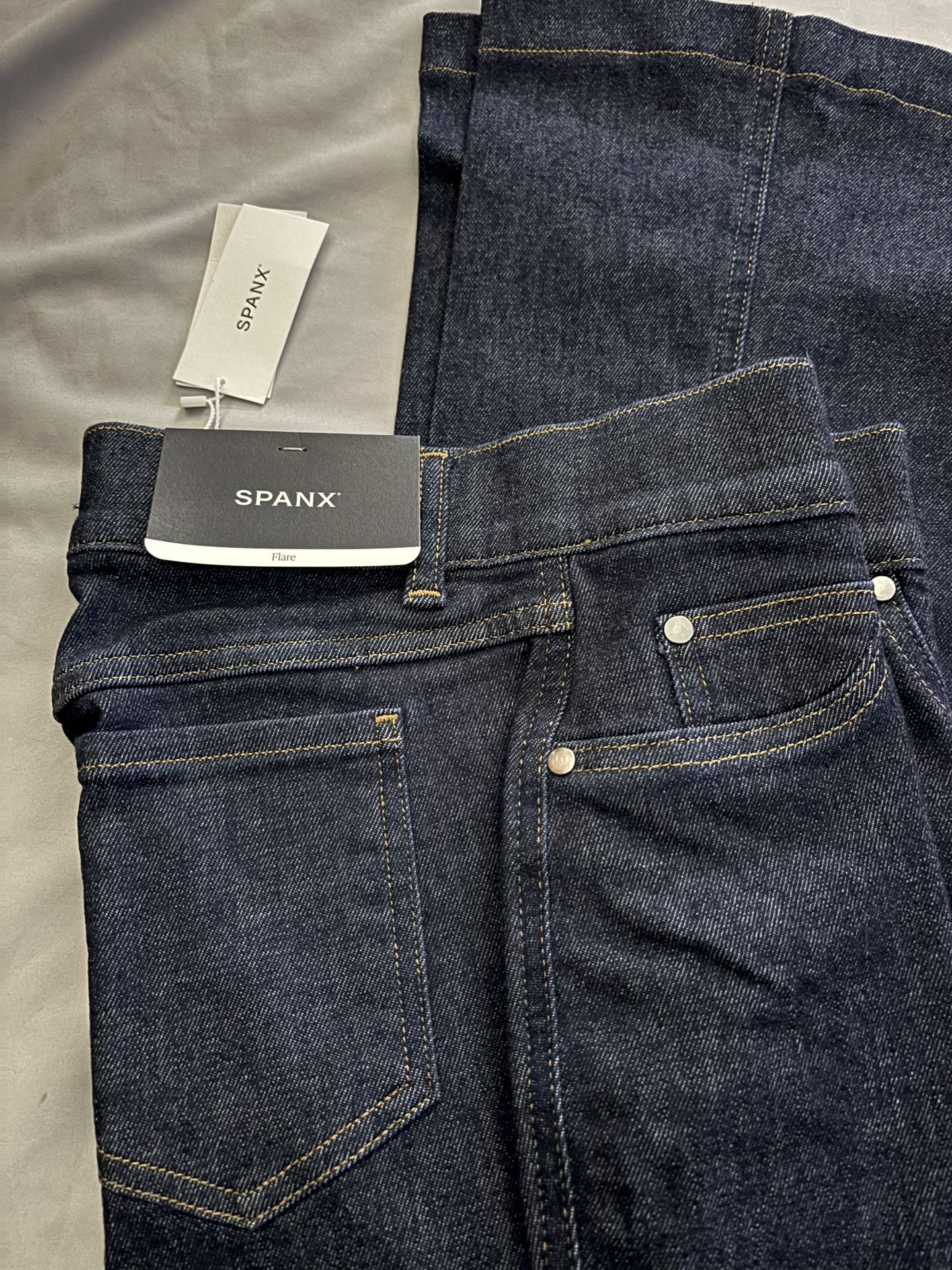 SPANX. Jeans Size Small