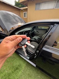 Llaves de autos / car keys and remotes