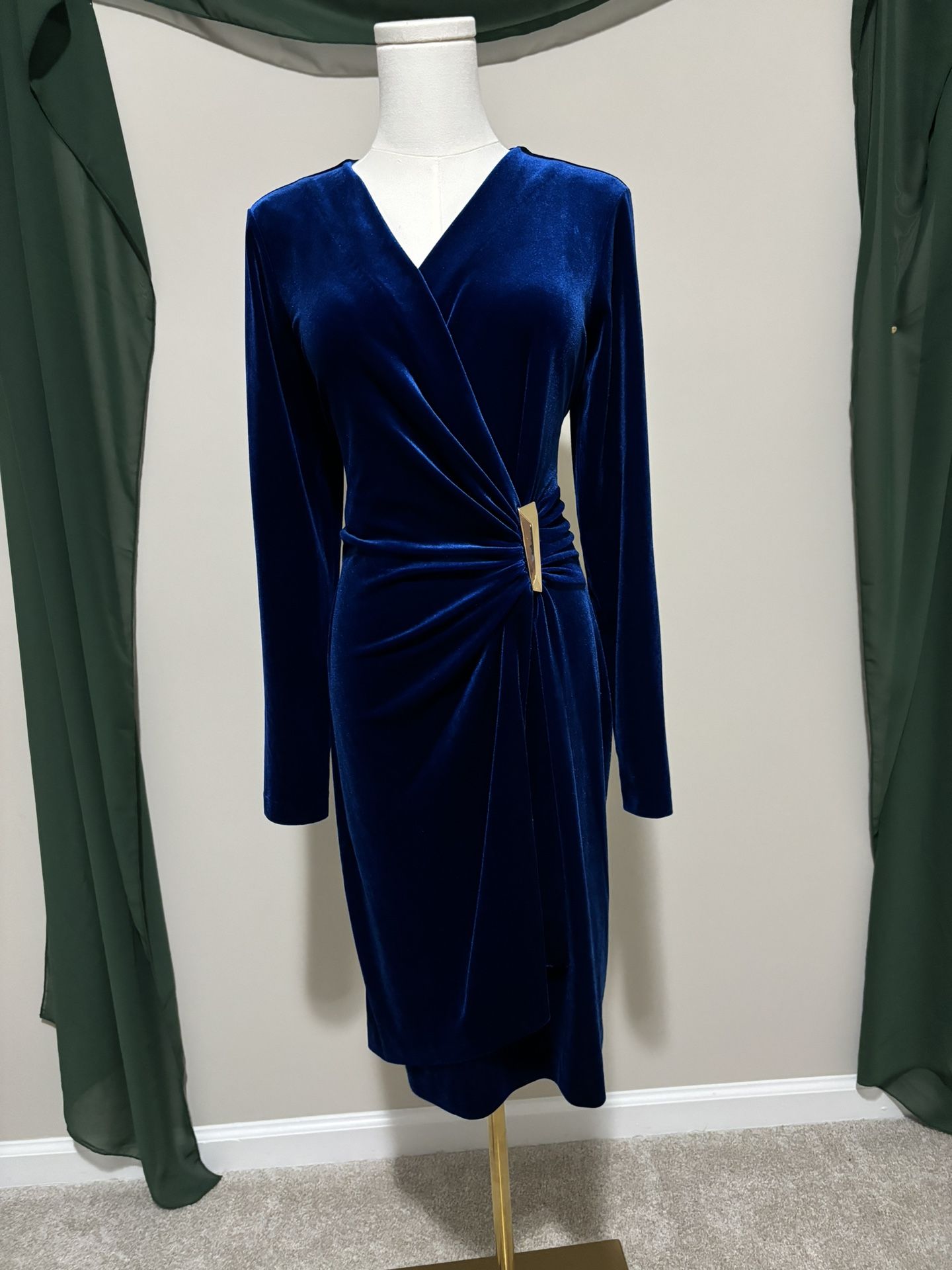calvin klein blue velvet dress Calvin Klein Velvet Dress Calvin Klein Blue Velvet Dress Originally $134