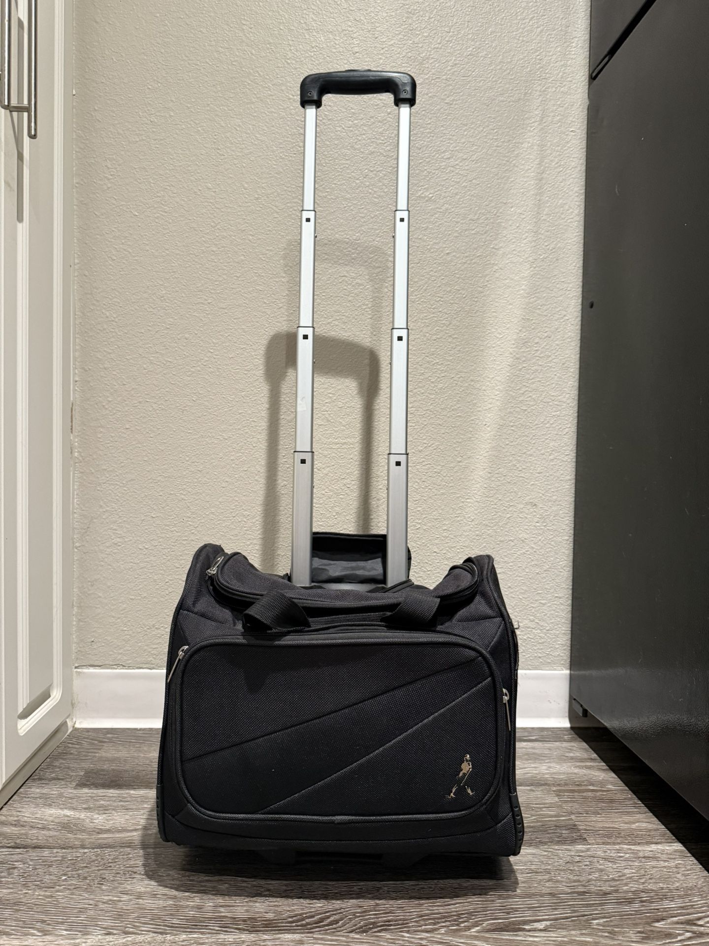 Johnnie Walker Black Rolling Carry-On Luggage – 17”