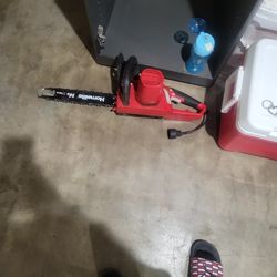 Chainsaw