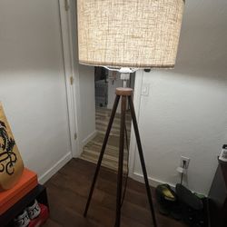 Tripod Lamp