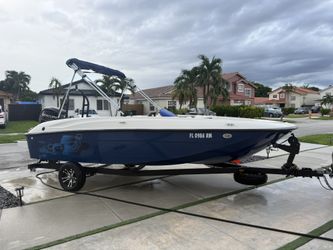 2018 Bay liner Element