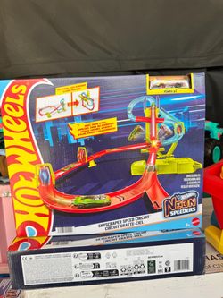 Hot Wheels Track Set, Neon Speeders