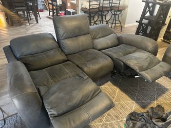 Reclining couches