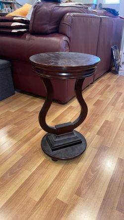 Dark Wood Round Accent Side Table