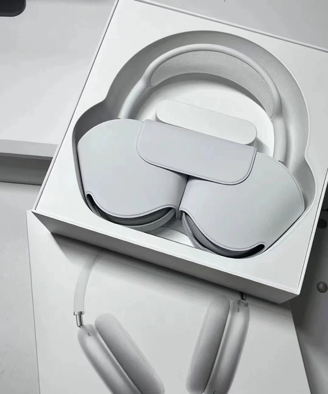 Apple AirPod Pro Max White Brand New