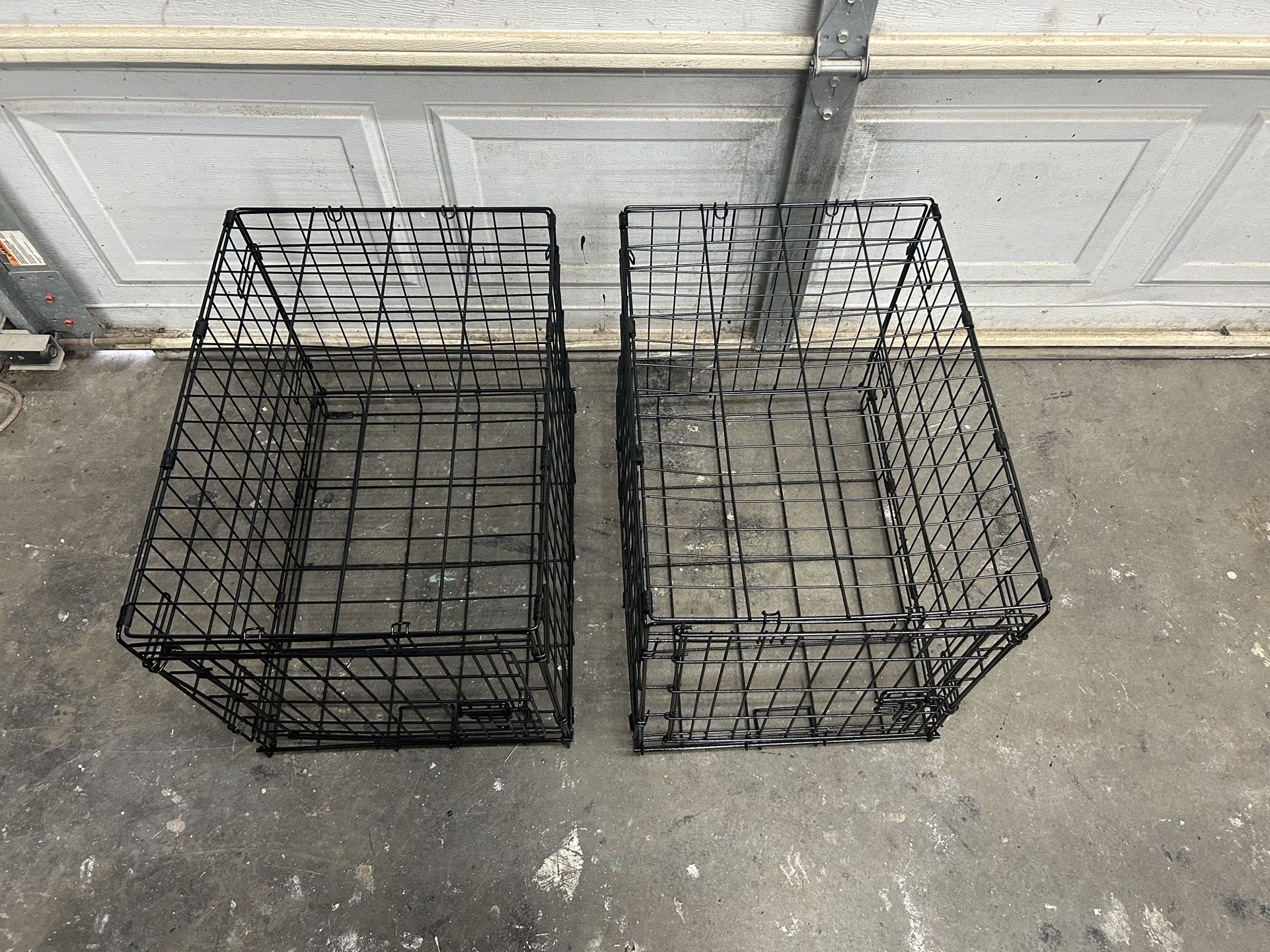 Medium Wire Dog Cages