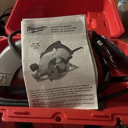 Milwaukee 7-1/4" TILT-LOK Circular Saw Kit