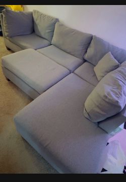 Beautiful Grey sectional couch with Ottoman LIKE NEW!!