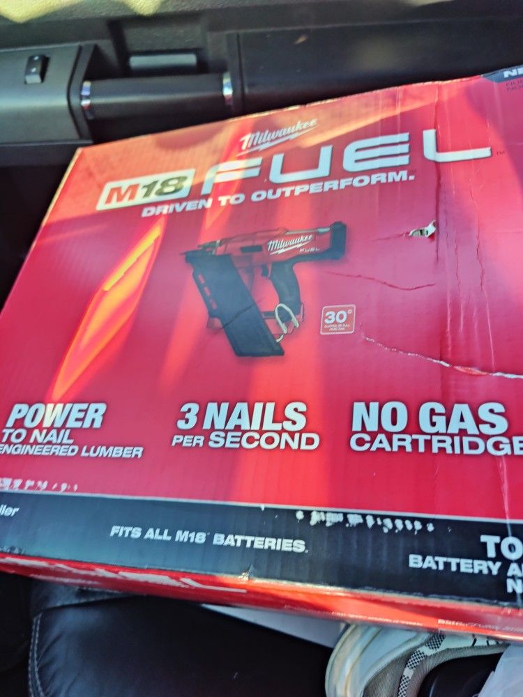 M18 Framing Nailer 30,°