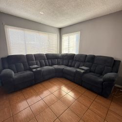 Recliner Sectional Sofa  ***$900***