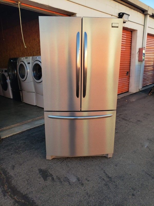 REFRIGERATOR FRIGIDAIRE