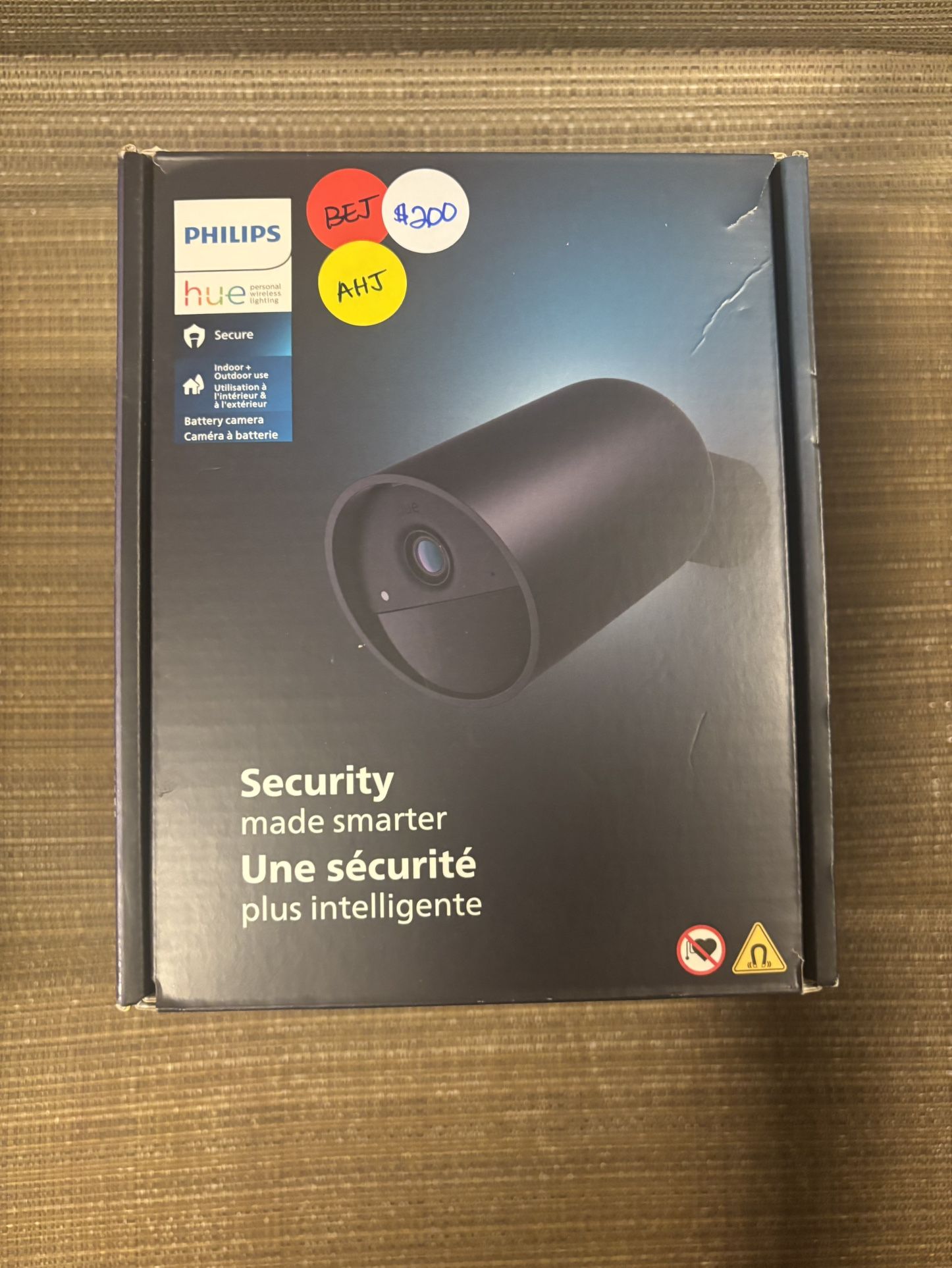 Phillips Hue Battery Camera