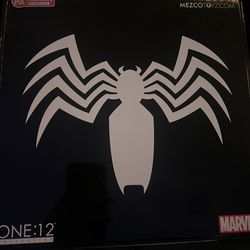Mezco Symbiote Spiderman And Mafex Scarlet Spider| 1/12 Scale 