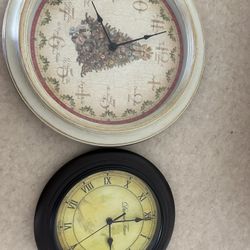 2 Wall Clocks - can you fix them or use thei parts?