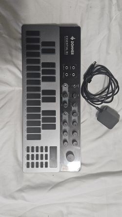 Donner Essential B1 Analog Synthesizer