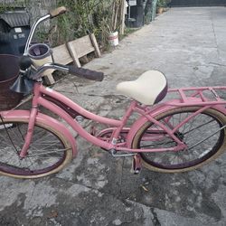 Huffy 24" Nel Lusso Girls' Cruiser Bike, Pink