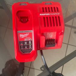 Milwaukee Rapid Charger 