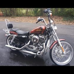 Motorcycle "Harley Davidson" 2014   XL1200V 31 Miles