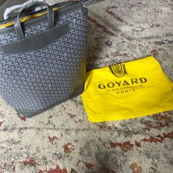 Goyard bag