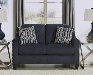 CREEAL HEIGHTS LOVESEAT