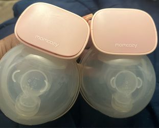 Momcozy breast pumps
