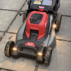 Milwaukee m18 lawn mower